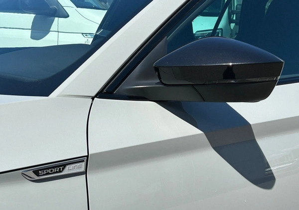 Skoda Superb cena 182850 przebieg: 13589, rok produkcji 2023 z Wolbórz małe 704